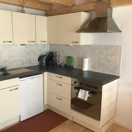 Knusperhaus Mit Garten * Solnohrad