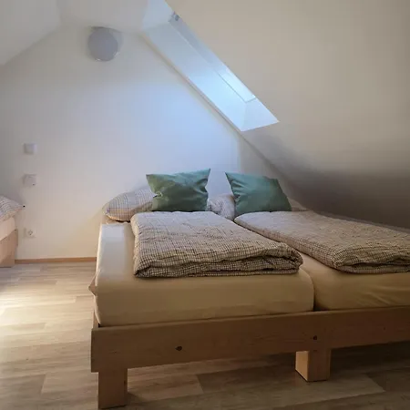 度假居 Knusperhaus Mit Garten *