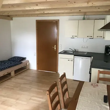 Knusperhaus Mit Garten *